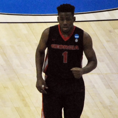 Yante Maten Autograph Profile