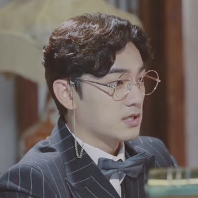 Yoon Seok-hyun Autograph Profile