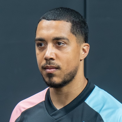 Youri Tielemans Autograph Profile