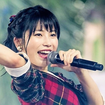 Yui Yokoyama Autograph Profile