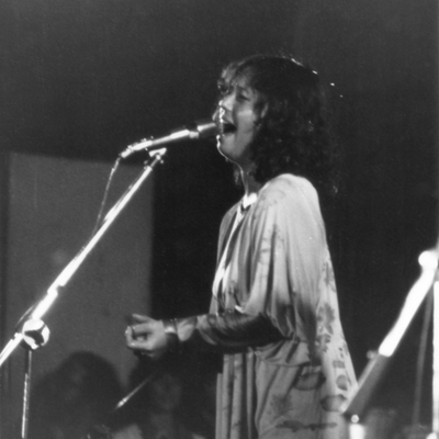 Yvonne Elliman Autograph Profile