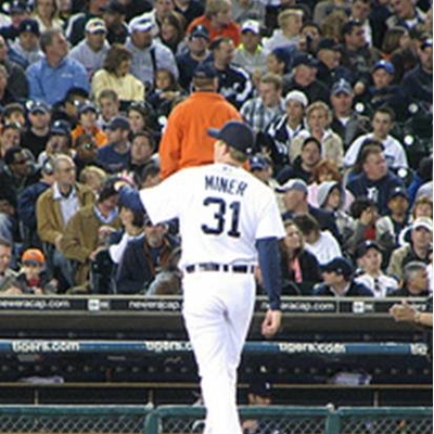 Zach Miner Autograph Profile