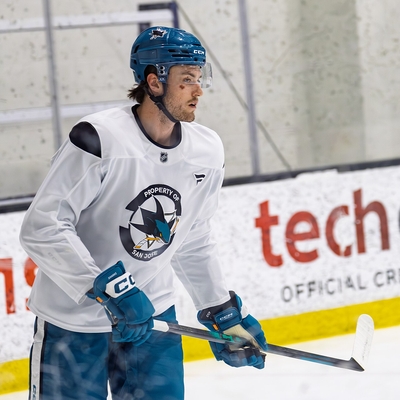 Zack Ostapchuk Autograph Profile