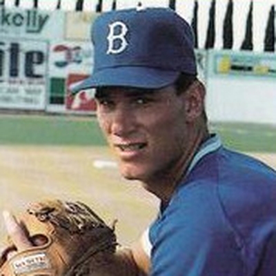 Zak Shinall Autograph Profile