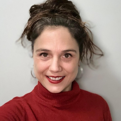 Zenaida Alcalde Autograph Profile