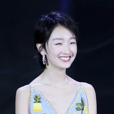 Zhou Dongyu Autograph Profile