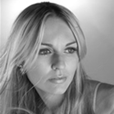 Zoe Salmon Autograph Profile