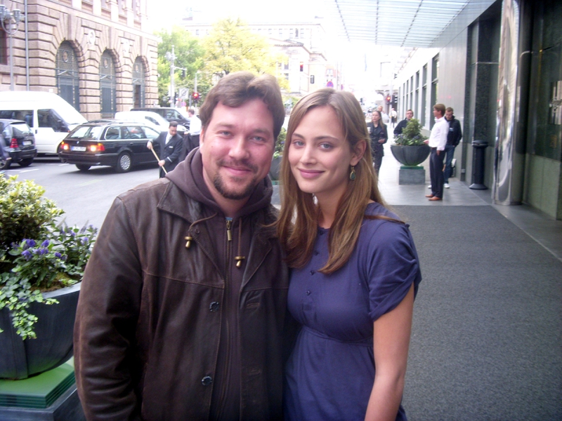 Nora Arnezeder Photo with RACC Autograph Collector RB-Autogramme Berlin