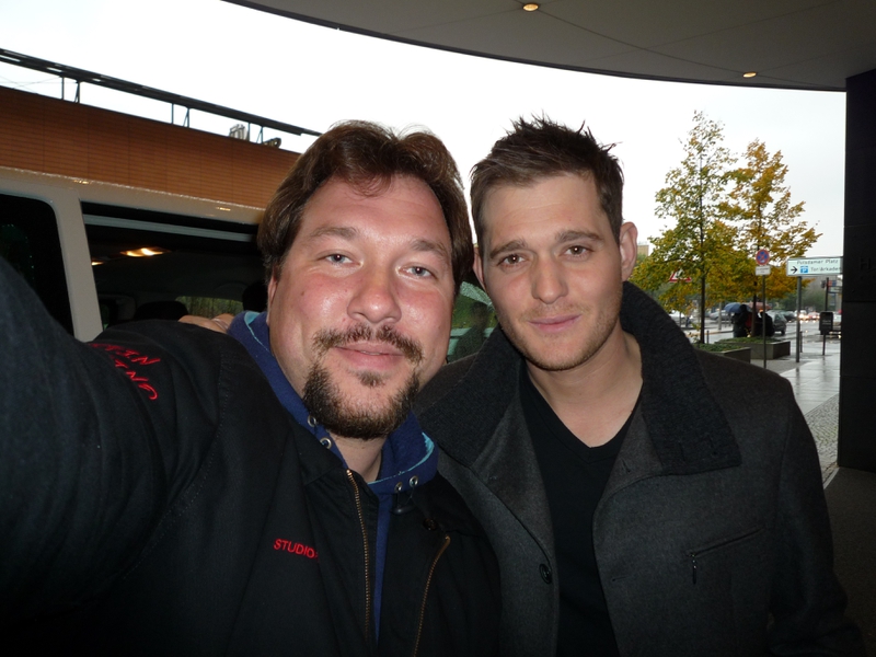 Michael Buble Photo with RACC Autograph Collector RB-Autogramme Berlin