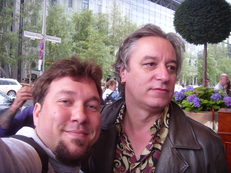 Peter Buck Photo with RACC Autograph Collector RB-Autogramme Berlin Peter Buck Photo with RACC Autograph Collector RB-Autogramme Berlin