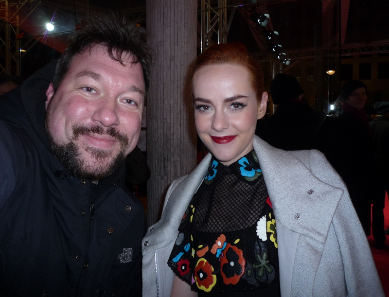 Jena Malone Photo with RACC Autograph Collector RB-Autogramme Berlin