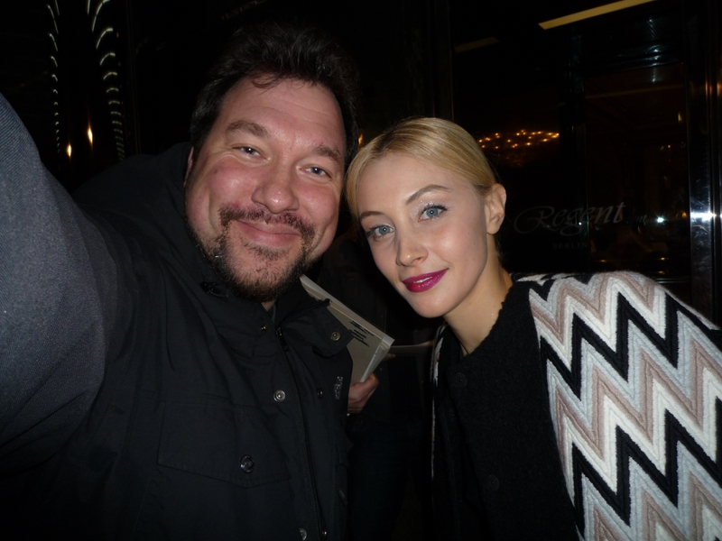 Sarah Gadon Photo with RACC Autograph Collector RB-Autogramme Berlin Sarah Gadon Photo with RACC Autograph Collector RB-Autogramme Berlin
