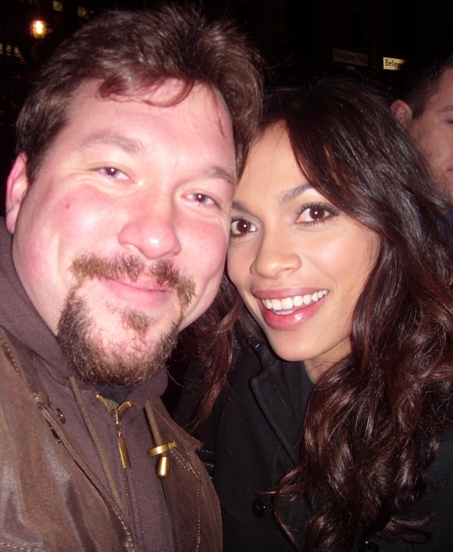 Rosario Dawson Photo with RACC Autograph Collector RB-Autogramme Berlin