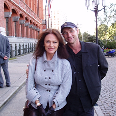Jacqueline Bisset Autograph Profile