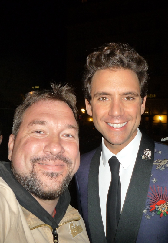 Mika Photo with RACC Autograph Collector RB-Autogramme Berlin Mika Photo with RACC Autograph Collector RB-Autogramme Berlin