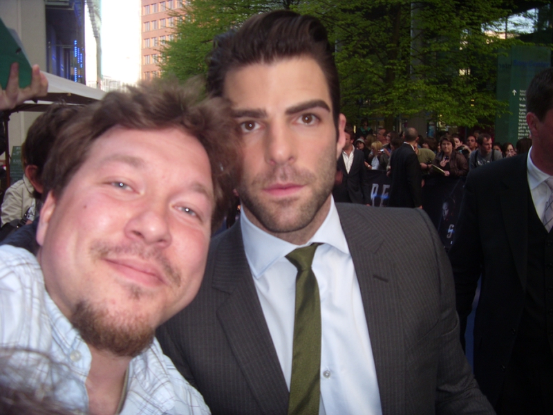 Zachary Quinto Photo with RACC Autograph Collector RB-Autogramme Berlin
