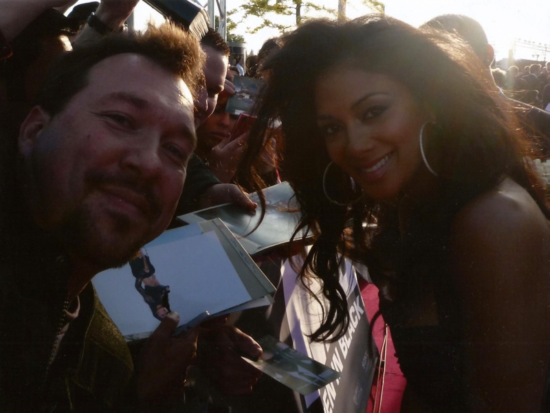 Nicole Scherzinger Photo with RACC Autograph Collector RB-Autogramme Berlin