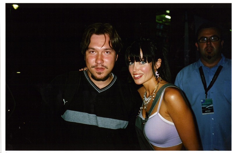 Dannii Minogue Photo with RACC Autograph Collector RB-Autogramme Berlin Dannii Minogue Photo with RACC Autograph Collector RB-Autogramme Berlin