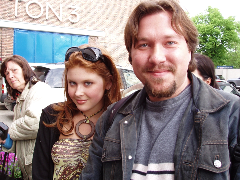 Renee Olstead Photo with RACC Autograph Collector RB-Autogramme Berlin