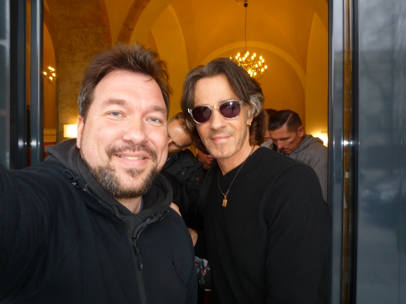 Rick Springfield Photo with RACC Autograph Collector RB-Autogramme Berlin Rick Springfield Photo with RACC Autograph Collector RB-Autogramme Berlin
