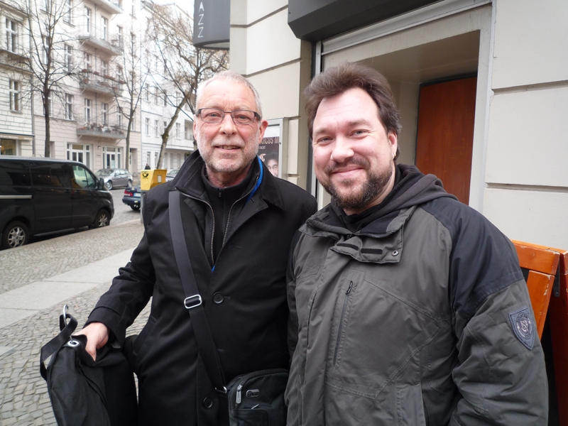 Dave Holland Photo with RACC Autograph Collector RB-Autogramme Berlin Dave Holland Photo with RACC Autograph Collector RB-Autogramme Berlin