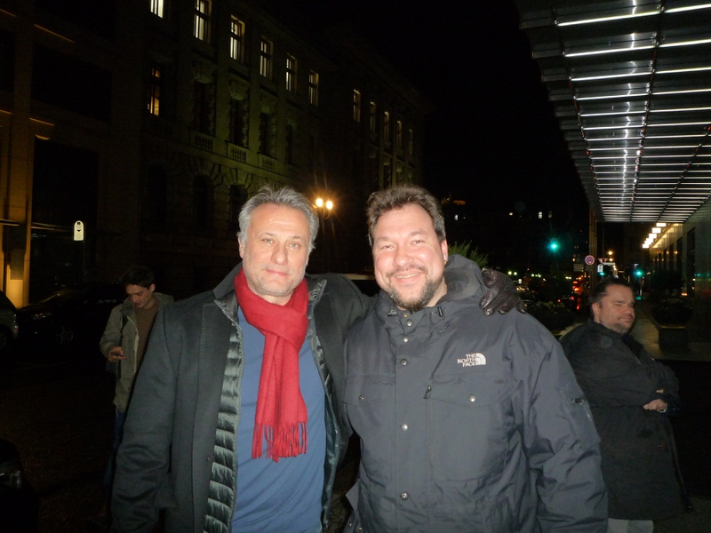 Michael Nyqvist Photo with RACC Autograph Collector RB-Autogramme Berlin Michael Nyqvist Photo with RACC Autograph Collector RB-Autogramme Berlin