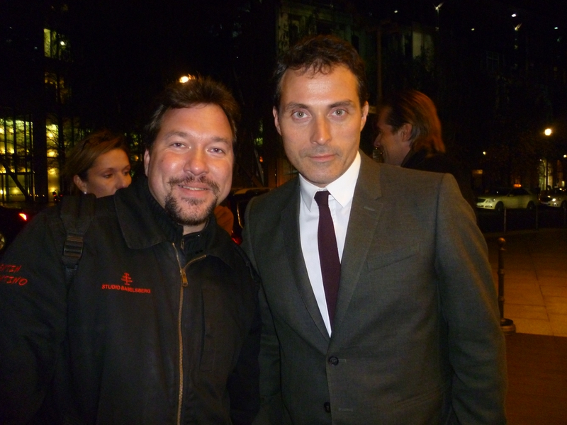 Rufus Sewell Photo with RACC Autograph Collector RB-Autogramme Berlin