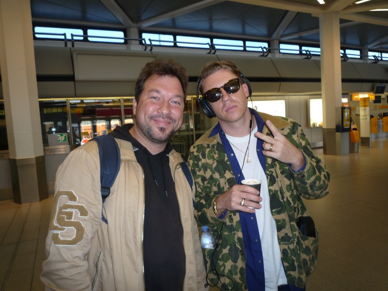 Macklemore Photo with RACC Autograph Collector RB-Autogramme Berlin