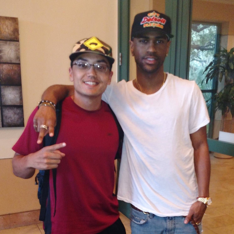 Big Sean Photo with RACC Autograph Collector Blue Line Signatures