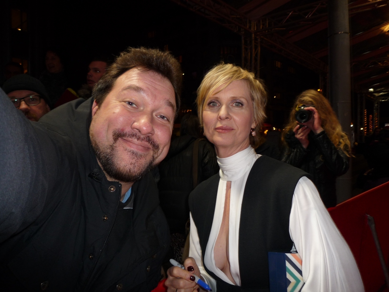 Cynthia Nixon Photo with RACC Autograph Collector RB-Autogramme Berlin