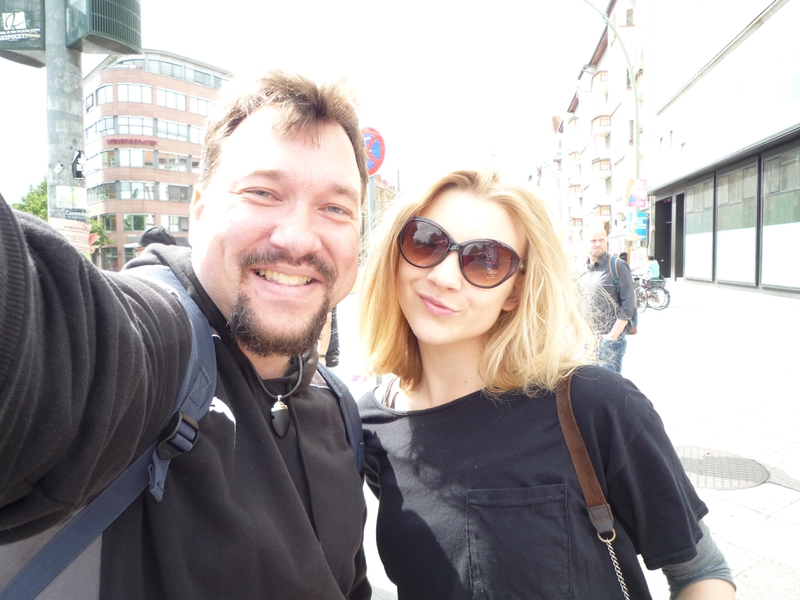 Natalie Dormer Photo with RACC Autograph Collector RB-Autogramme Berlin