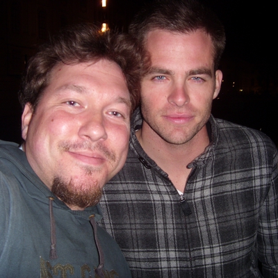 Chris Pine Autograph Profile