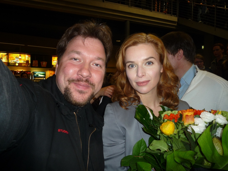 Thekla Reuten Photo with RACC Autograph Collector RB-Autogramme Berlin Thekla Reuten Photo with RACC Autograph Collector RB-Autogramme Berlin