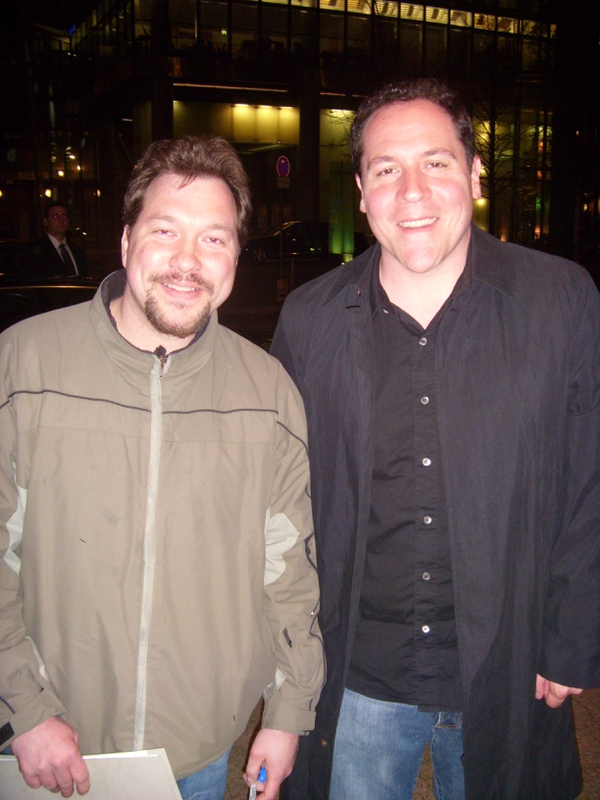 Jon Favreau Photo with RACC Autograph Collector RB-Autogramme Berlin Jon Favreau Photo with RACC Autograph Collector RB-Autogramme Berlin