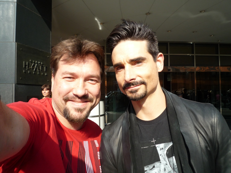 Kevin Richardson Photo with RACC Autograph Collector RB-Autogramme Berlin Kevin Richardson Photo with RACC Autograph Collector RB-Autogramme Berlin