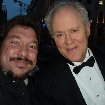John Lithgow Autograph Profile