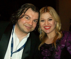 Kelly Clarkson Kelly Clarkson