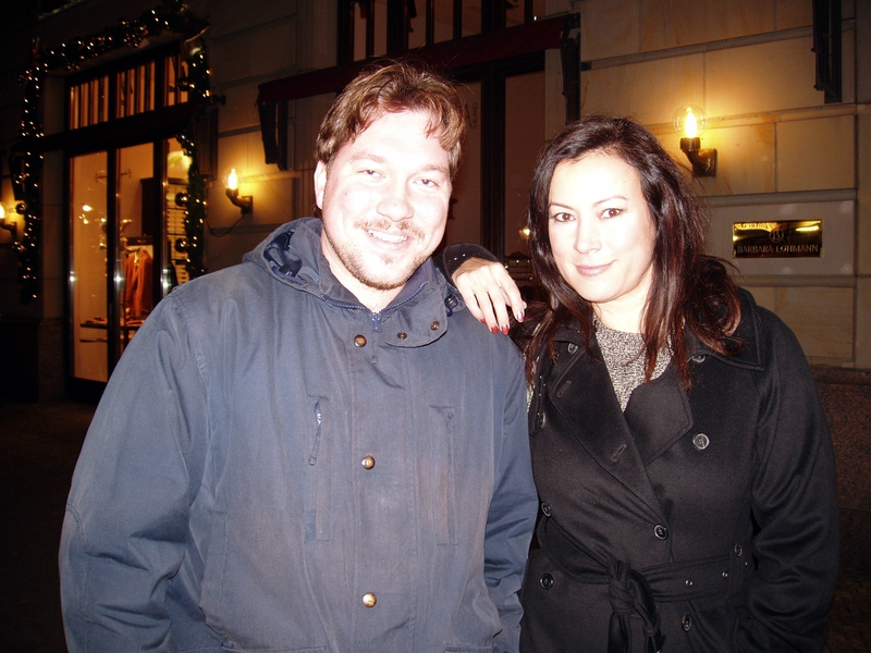 Jennifer Tilly Photo with RACC Autograph Collector RB-Autogramme Berlin Jennifer Tilly Photo with RACC Autograph Collector RB-Autogramme Berlin