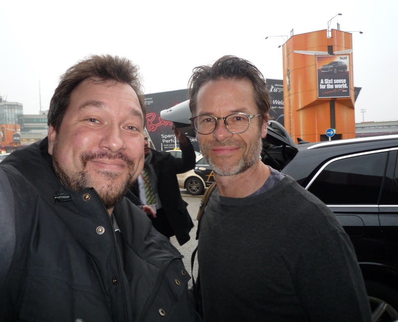 Guy Pearce Photo with RACC Autograph Collector RB-Autogramme Berlin Guy Pearce Photo with RACC Autograph Collector RB-Autogramme Berlin