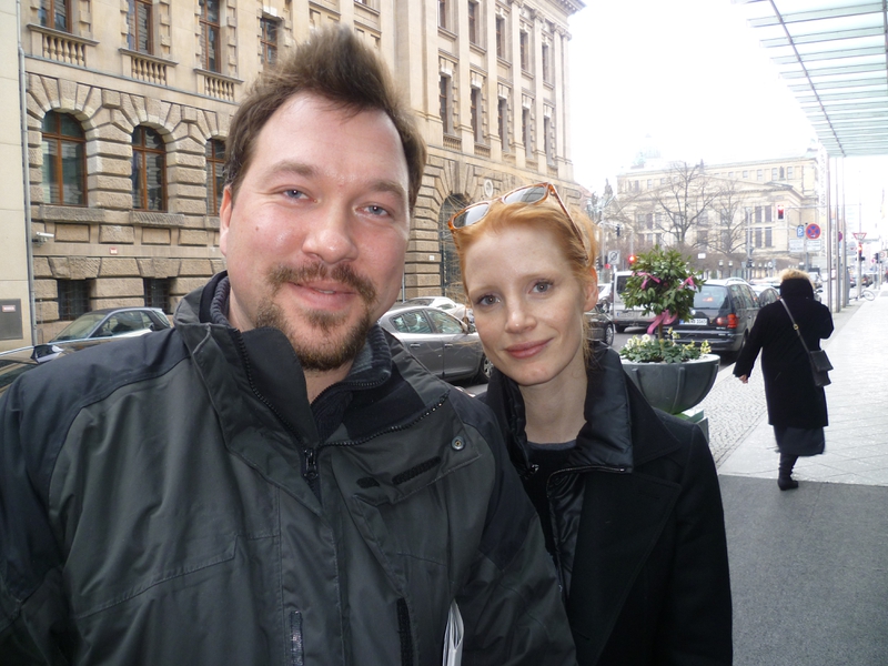 Jessica Chastain Photo with RACC Autograph Collector RB-Autogramme Berlin