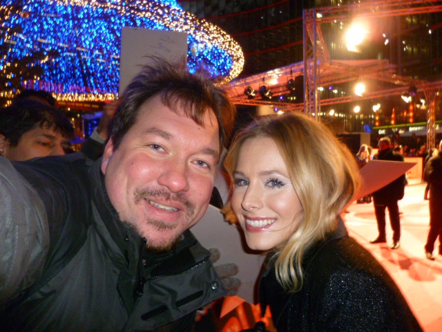 Kristen Bell Photo with RACC Autograph Collector RB-Autogramme Berlin Kristen Bell Photo with RACC Autograph Collector RB-Autogramme Berlin