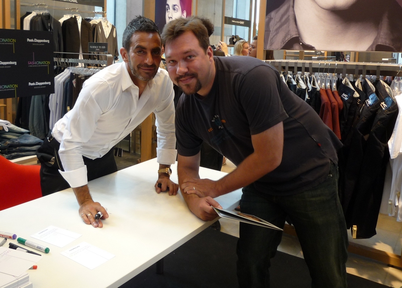 Marc Jacobs Photo with RACC Autograph Collector RB-Autogramme Berlin