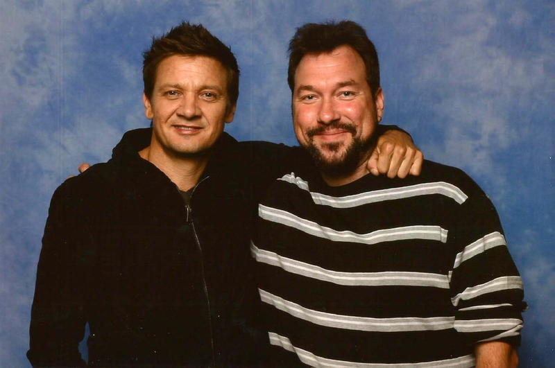 Jeremy Renner Photo with RACC Autograph Collector RB-Autogramme Berlin