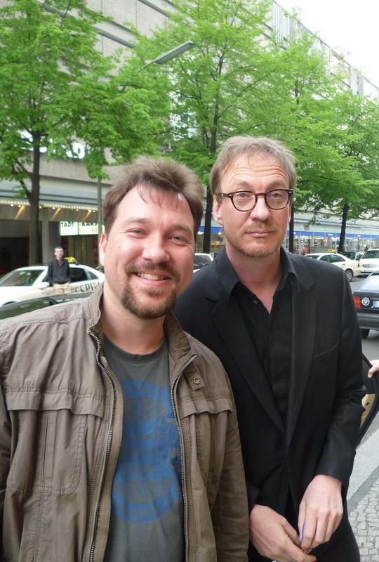 David Thewlis Photo with RACC Autograph Collector RB-Autogramme Berlin