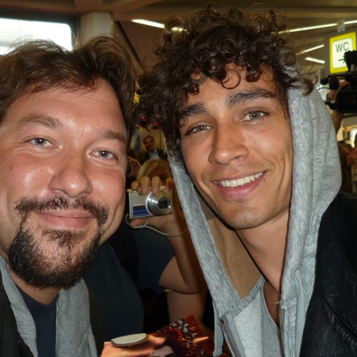 Robert Sheehan Robert Sheehan
