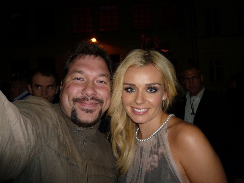 Katherine Jenkins Photo with RACC Autograph Collector RB-Autogramme Berlin Katherine Jenkins Photo with RACC Autograph Collector RB-Autogramme Berlin