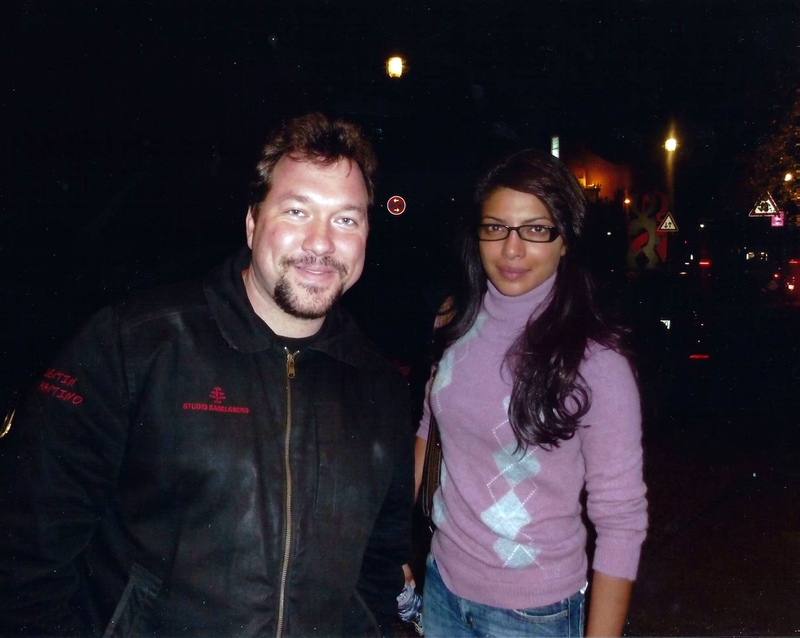 Priyanka Chopra Photo with RACC Autograph Collector RB-Autogramme Berlin Priyanka Chopra Photo with RACC Autograph Collector RB-Autogramme Berlin