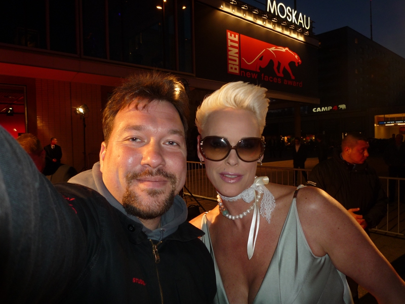 Brigitte Nielsen Photo with RACC Autograph Collector RB-Autogramme Berlin Brigitte Nielsen Photo with RACC Autograph Collector RB-Autogramme Berlin