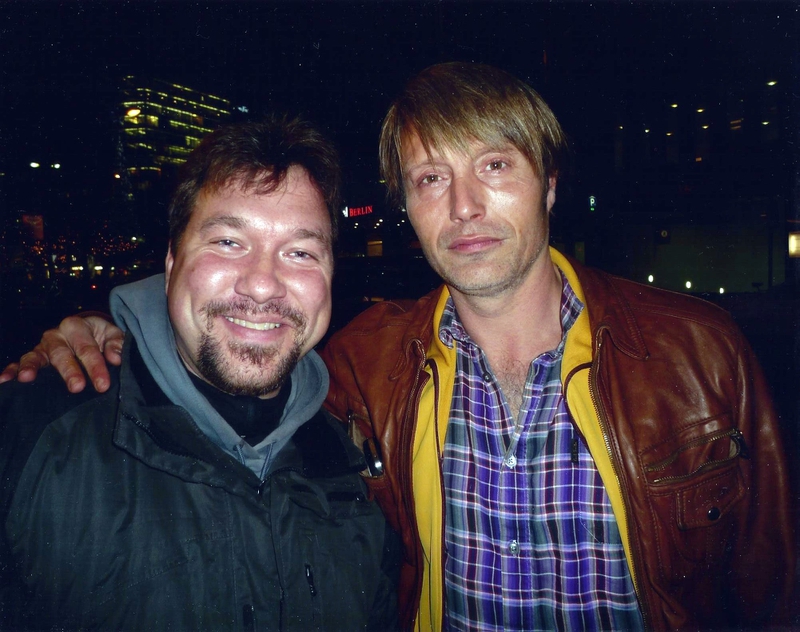 Mads Mikkelsen Photo with RACC Autograph Collector RB-Autogramme Berlin