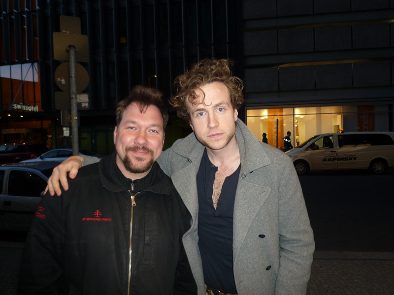 Rafe Spall Photo with RACC Autograph Collector RB-Autogramme Berlin Rafe Spall Photo with RACC Autograph Collector RB-Autogramme Berlin